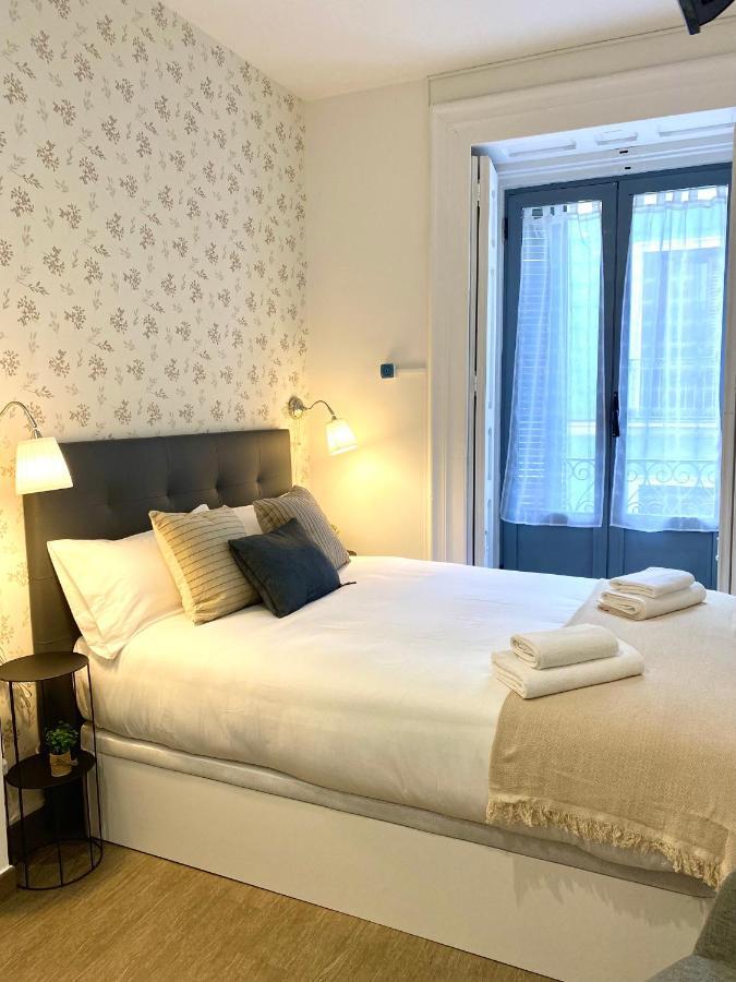 Apartamentos Fuencarral มาดริด ภายนอก รูปภาพ
